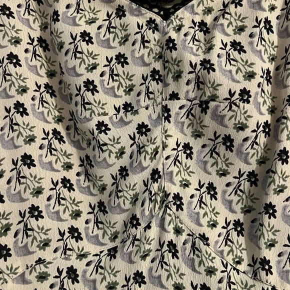 Vintage Nostalgia dress - Picture 4 of 7